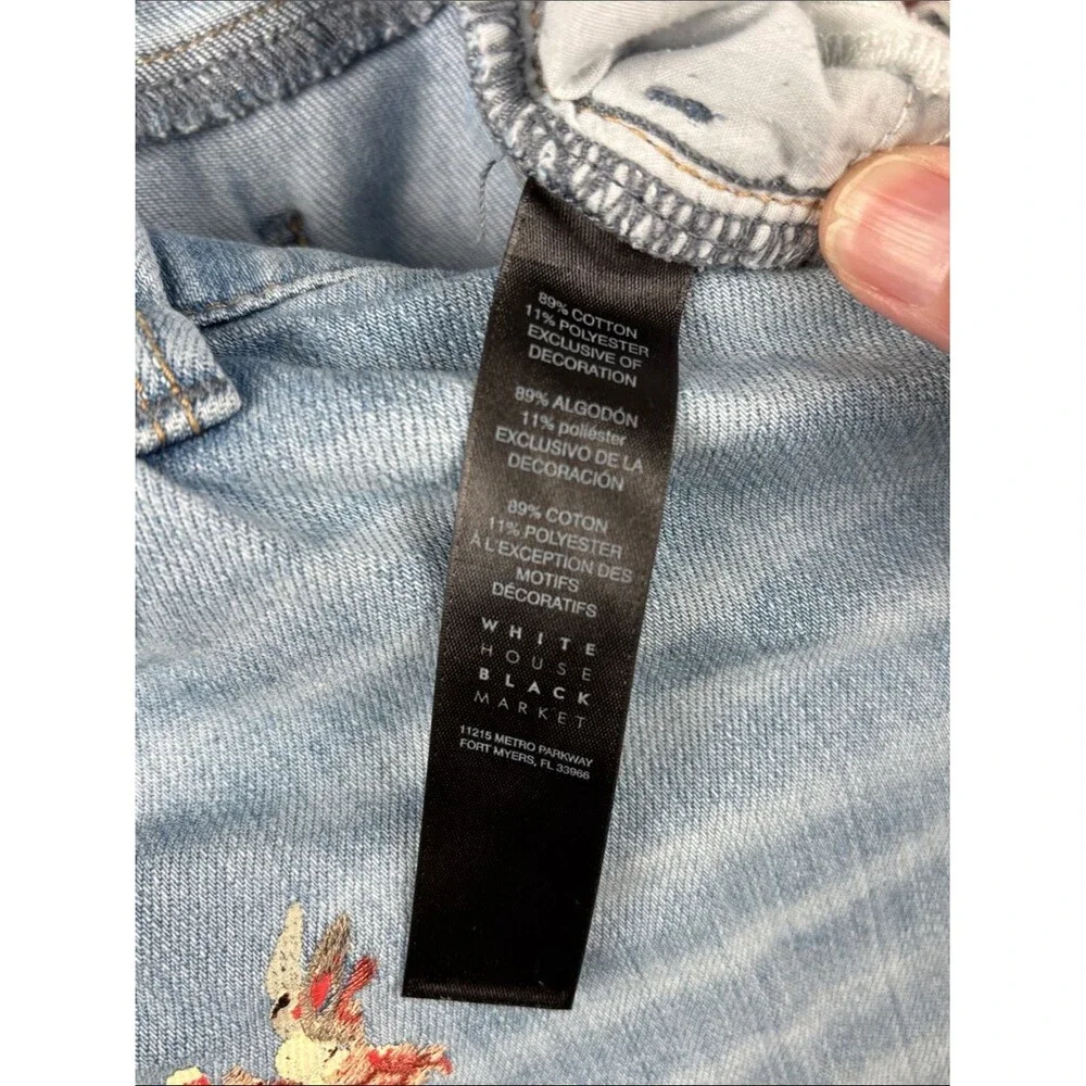 White House Black Market Light Blue Embroidered Floral distressed Jeans